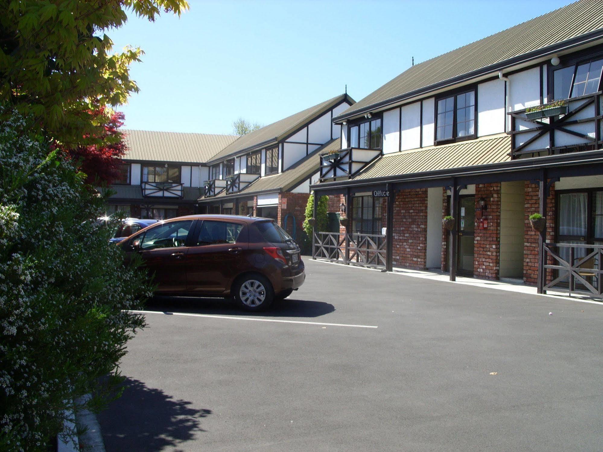 Tudor Court Motel Christchurch Exterior foto